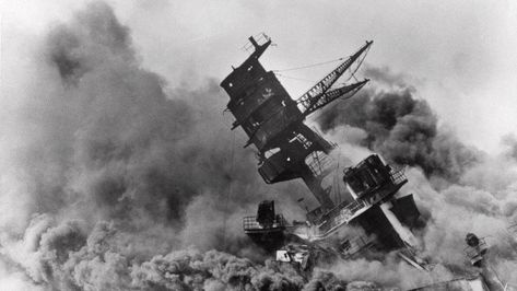 50 historical photos of the attack on Pearl Harbor | National | rapidcityjournal.com Remember Pearl Harbor, Pearl Harbor Day, Perang Dunia Ii, Wake Island, Uss Arizona Memorial, Uss Arizona, Pearl Harbor Attack, Nanjing, Nagasaki