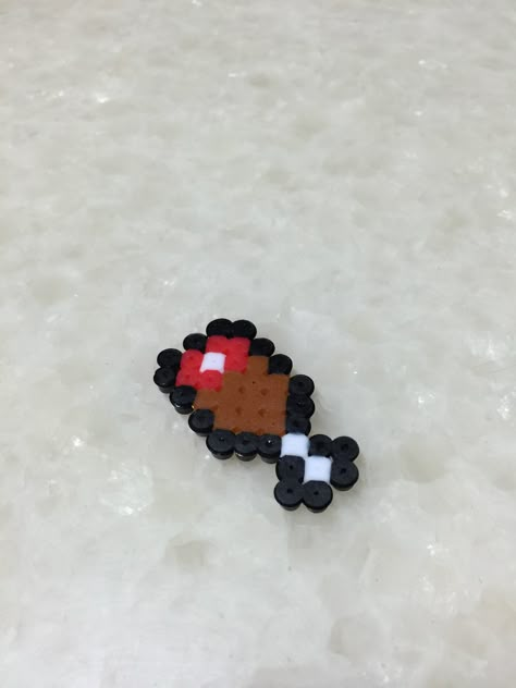 Perler Beads Food Minis, Medium Perler Bead Patterns, Harmer Beads, Perler Bead Aesthetic, Pearl Or Beads Ideas, Cute Hama Bead Ideas, Perler Beads Ideas Easy Cute, Pearler Beads Ideas Aesthetic, Aesthetic Perler Beads