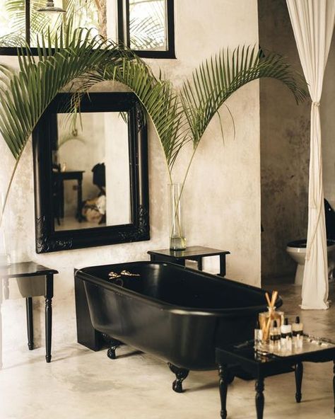 Coqui Coqui, Dream Spaces, Clawfoot Bathtub, Shower Room, Interior Design Inspiration, Interior Inspiration, Bathroom Design, Design Inspiration, Bath