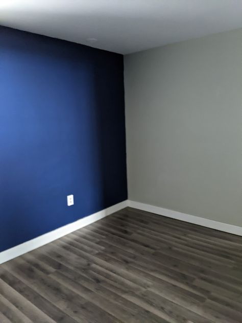 Room Color For Men, Light Dark Colour Combination Wall, Bed Rooms Colors Paint Colours, Room Paint Combination Ideas, Men Room Paint Ideas Bedrooms, Men Room Color Ideas Paint Colours, Men Room Color Ideas, Good Wall Colors, Room Wall Ideas Paint