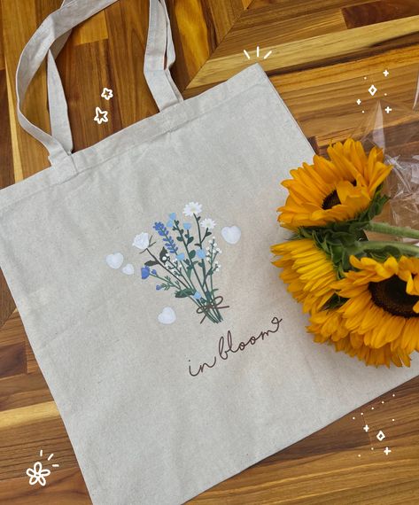 Trendy tote bags