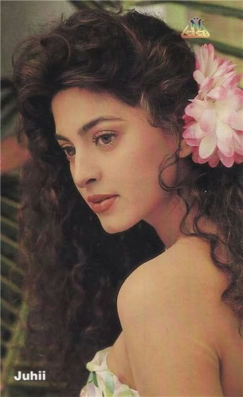 90s Bollywood Actress, 90s Bollywood Fashion, Vintage Bollywood Aesthetic, 90s Actresses, 90s Bollywood Aesthetic, Juhi Chawla, Retro Bollywood, 90s Bollywood, Bollywood Outfits