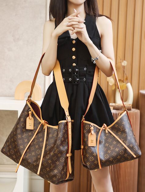 Wholesale and retail luxury brands 1:1 quality. For more information, please contact Whatsapp +8618818417867 full day customer service. Lv Carryall, Louis Vuitton Carryall, Bag Wishlist, Round Coin Purse, Letter Flower, Dream Bags, High Fashion Accessories, Mommy Bag, Carry All Bag