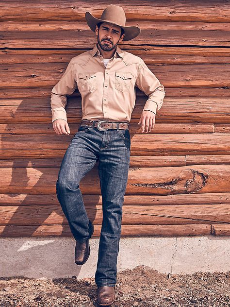 Mens Cowboy Outfit, Best Bootcut Jeans, Cowboy Outfit For Men, Wrangler Clothing, Farmer Outfit, Mens Western Wear, Western Outfits Men, Slim Bootcut Jeans, Mens Bootcut Jeans