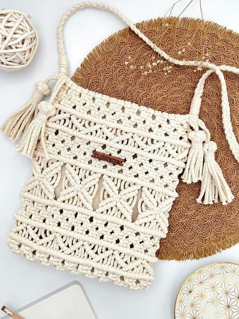 Simpul Makrame, Pola Macrame, Free Macrame Patterns, Makramee Diy, Macrame Purse, Macrame Bags, Macrame Dress, Macrame Wall Hanging Patterns, Haken Baby