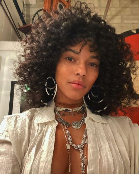 Ruby Campbell on Instagram: "meant to be 🔮 🪐✨" Ruby Campbell, Outfit Ideas December, Smokey The Bears, Urban Outfitters Clothes, Pearl Chain Necklace, Clothing Outfit Ideas, Tank Bodysuit, Grown Women, Fashion People