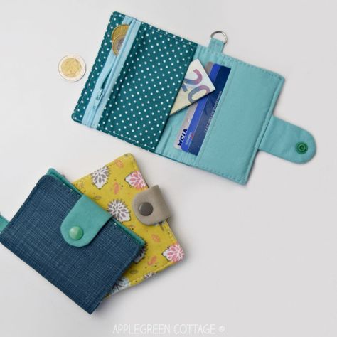 Wallet sewing pattern Sewing Wallet, Pochette Portable, Coin Purse Pattern, Class Gifts, Wallet Sewing Pattern, Sew Wallet, Bags Patterns, Wallet Tutorial, Crochet Rings