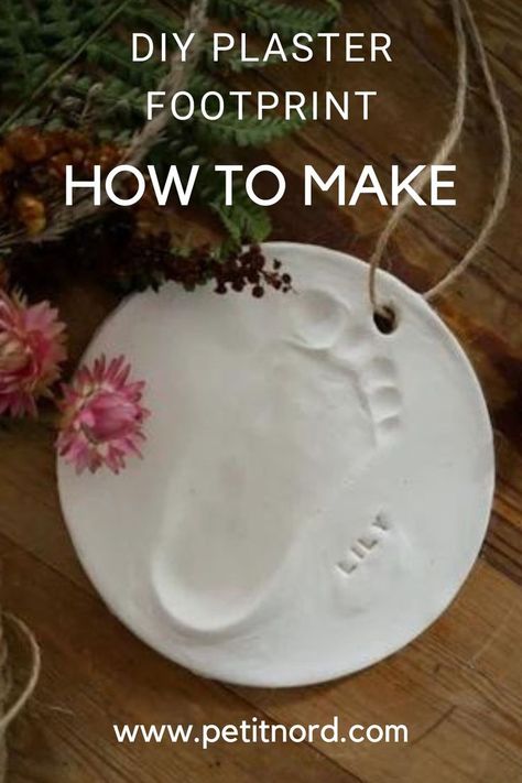 DIY PLASTER FOOTPRINT Diy Plaster Hand Prints, Newborn Footprint Ideas Diy, Diy Footprint Keepsake, Clay Footprint Ornament, Baby Foot Ornament Diy, Diy Footprint Ornament, Baby Hand Ornament Diy, Plaster Ornaments Diy, Baby Foot Ornament