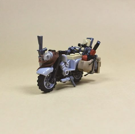 Lego Motorcycle Moc, Lego Apocalypse Moc, Lego Apocalypse Minifigures, Wasteland Motorcycle, Lego Wasteland, Lego Pics, Lego Apocalypse, Motorcycle Chopper, Lego Board