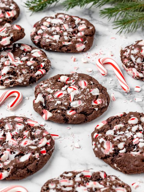 Peppermint Mocha Cookies Peppermint Mocha Cookies, Peppermint Desserts, Edible Sugar Cookie Dough, Peppermint Chocolate Chip Cookies, Peppermint Dessert, Peppermint Recipes, Mocha Cookies, Mint Mocha, Espresso Cookie