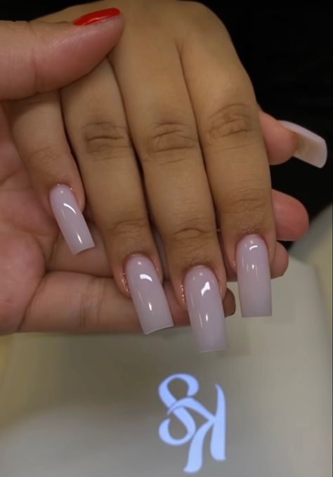 Square Acrylic Nails Summer Colour, Classy Square Acrylic Nails Medium, Plain Color Acrylics, Basic Medium Acrylic Nails, Acrylic Nails Solid Color Simple, Basic Square Acrylic Nails, Acrylic Nails Colourful, Plain Acrylic Nails Square, Plain Square Acrylic Nails