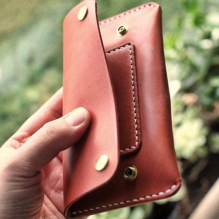 Free Leather Patterns, Diy Leather Wallet Pattern, Corter Leather, Leather Patterns Templates, Leather Knife Sheath Pattern, Wallet Ideas, Diy Leather Working, Diy Leather Wallet, Leather Working Projects