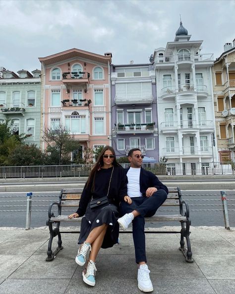 Ezgi Findik on Instagram: “We miss you istanbul 🏹” Istanbul Couple Photography, Istanbul Instagram Photos, Istanbul Outfit Ideas, Istanbul Couple, Istanbul Photo Ideas, Istanbul Photoshoot, Istanbul Pictures, Turkey Photography, Istanbul Turkey Photography