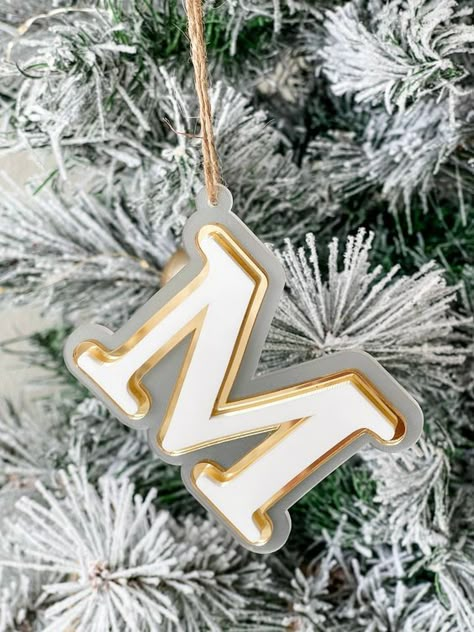 Laser Cut Christmas Ideas Acrylic Christmas Ornaments, Magic Theme, Laser Cut Christmas, Letter Ornaments, Christmas Traditions Family, Traditional Ornaments, Christmas Festivities, Laser Cut Designs, Laser Cut Wood Crafts