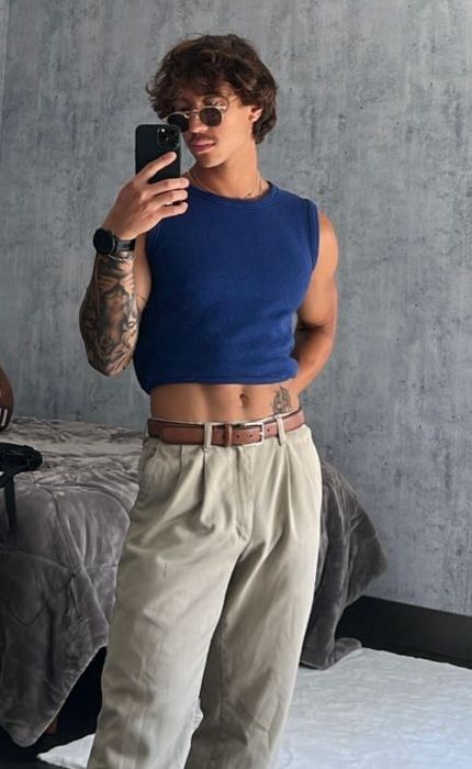 Feminine Boys Style, Small Top Big Pants Outfit Men, Aesthetic Crop Top Outfits Men, Boys In Crop Tops 80s Outfits, 90s Crop Top Men, Crop Top Men Aesthetic, Men’s Crop Top Outfit, Tank Top Male, Feminine Male Outfits