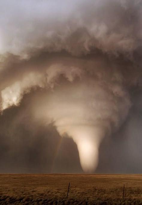 Tornado, Fall River County, South Dakota. Photo via kathy Weather Storm, Storm Chasing, Wild Weather, Natural Phenomena, Alam Yang Indah, Sky And Clouds, Science And Nature, Tornado, Amazing Nature