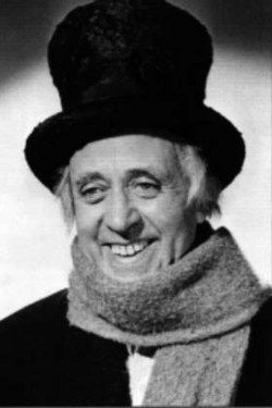 Alastair Sim A Christmas Carol 1951, Scrooge A Christmas Carol, Dickens Christmas Carol, George Bell, Uk Actors, Ebenezer Scrooge, Christmas Eve Traditions, A Christmas Carol, Merry Christmas Images