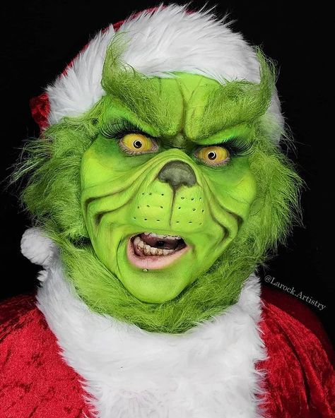 Dessa Larocque в Instagram: «Day 12, You're a mean one, Mr. Grinch... Its my turn to hop on the over done makeup trend 🤣 this is hands down one of my favorite makeups…» Diy Grinch Costume, Grinch Makeup, Grinch Costume, Its My Turn, Diy Grinch, Grinch Costumes, Mr Grinch, My Turn, Christmas Makeup