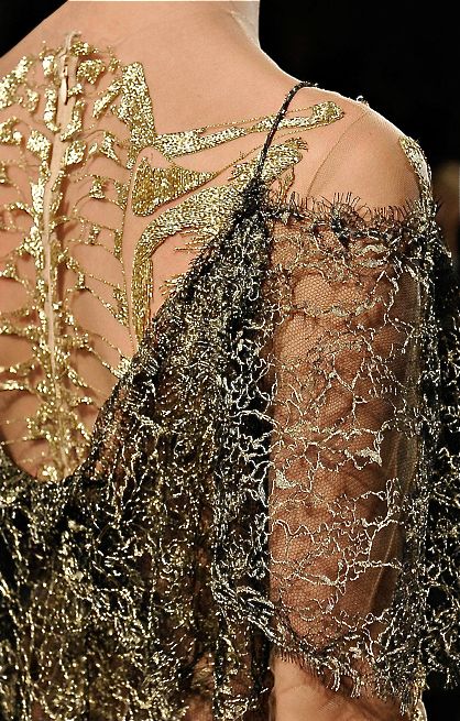 Marchesa Special Outfits, Detail Couture, Georgina Chapman, Nyc Fall, Nyc Fashion Week, Poppy Delevingne, Chanel Cruise, Dressing Style, Claudia Schiffer