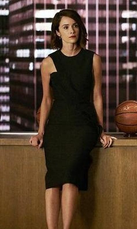 Dana Scott Suits, Girlboss Style, Suits Wardrobe, Lawyer Fits, Lawyer Style, Jessica Pearson, Suits Tv Shows, Suits Series, Suits Tv