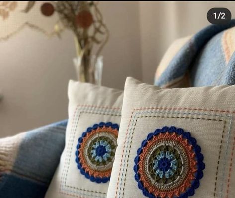 Crochet Cushion Covers, Dreamcatcher Crochet, Crochet Cushion Pattern, Cushion Cover Pattern, Cushion Embroidery, Crochet Mat, Pillows Decorative Diy, Crochet Dreamcatcher, Lace Pillow