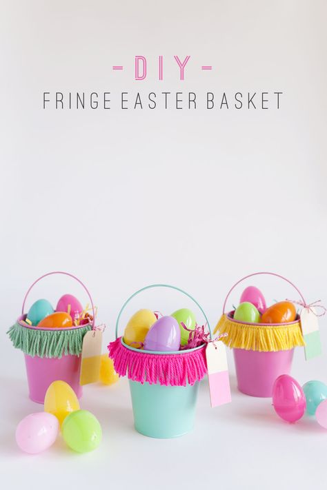 20 Easy Homemade DIY Easter Gifts Diy Fringe, Easter Mason Jars, Easter Egg Candy, Easter Tops, Diy Easter Gifts, Easter Gift Tag, My First Easter, Easter Inspiration, Mason Jar Gifts