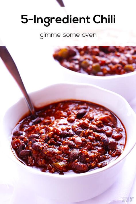 5-Ingredient Chili | Gimme Some Oven 5 Ingredient Chili, Quick Soup Recipes, Best Chili Recipe, Easy Chili, Gimme Some Oven, Chili Recipe Easy, Dinner With Ground Beef, Turkey Chili, Ground Beef Recipes Easy