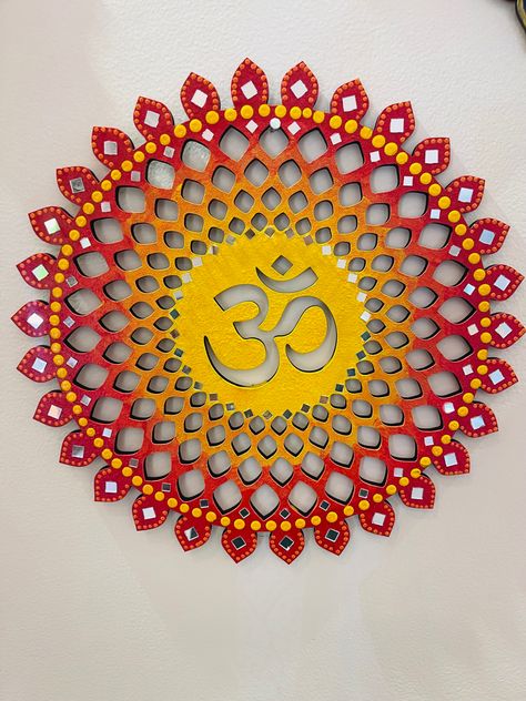 Om painting and mirror work Om Lippan Art, Om Painting, Lippon Art, Lipan Art, Balcony Makeover, Very Easy Rangoli Designs, Ganapati Decoration, Japanese Pop Art, Creative Area