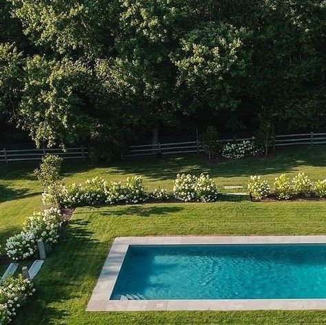 Andrea Scharff on Instagram: "I adore the blues and greens of a classic New England garden. 💙💚 . . . . . Photo/design: @oconnordesignbuild  #classic #newengland #newbuild #construction #designs #pooldesigns #upstate #weekendhome #weekendvibes #summerhouse #summerhome #nantucket #hamptons #homereno #homerenovation #summerfun" New England Pool, Nantucket Pool, England Garden, New England Garden, Cape Cod House, Blues And Greens, The Blues, Home Reno, Weekend Vibes