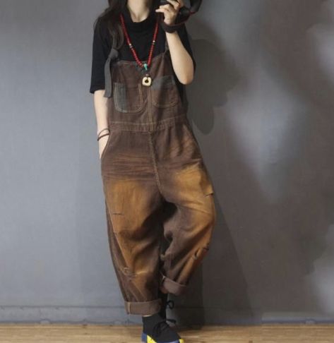 Steampunk Overalls, Baggy Overalls Outfit, Nonbinary Outfits, Skateboard Clothing, Boho Overalls, Patchwork Overalls, Brown Overalls, Baggy Overalls, Dope Outfits For Guys