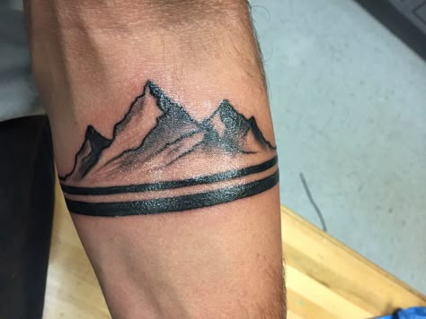 Mountain Tattoos, Forearm Band Tattoos, Band Tattoos, Wrist Tattoos For Guys, Arm Band Tattoo, Inspiration Tattoos, Cool Small Tattoos, Mountain Tattoo, Small Tattoos For Guys