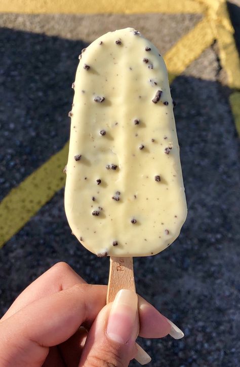 Popsicle Cookies, Ice Cream On A Stick, Stick Ice Cream, Summer Sweets, Yummy Ice Cream, Pretty Dessert, On A Stick, Seafood Dinner, An Ice Cream