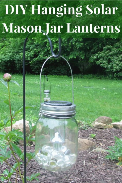 Make a mason jar solar Lantern with simple supplies from the Dollar Tree. Who knew Dollar Tree solar lights fit inside mason jars? Solaire Diy, Jar Hanging, Mason Jar Solar Lights, Diy Mason Jar Lights, Mason Jar Lights, Solar Lights Diy, Solar Light Crafts, Solar Mason Jars, Hanging Solar Lights