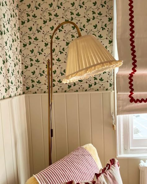 Cole And Son Ardmore Wallpaper, Sanderson Clementine Wallpaper, Sanderson Lismore Wallpaper, Sanderson Truffle Wallpaper, Bloomsbury Lampshade, Nordic Homes, Comfortable Bedroom, Nursery Room Inspiration, Wallpaper Decor