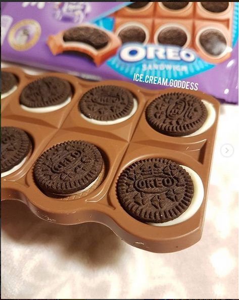 Chocolate Milka Oreo, Oreo Snacks, Oreo Sandwich, Milka Chocolate, Oreo Chocolate, Chocolate Dipped Oreos, Oreo Ice Cream, Dipped Oreos, Junk Food Snacks