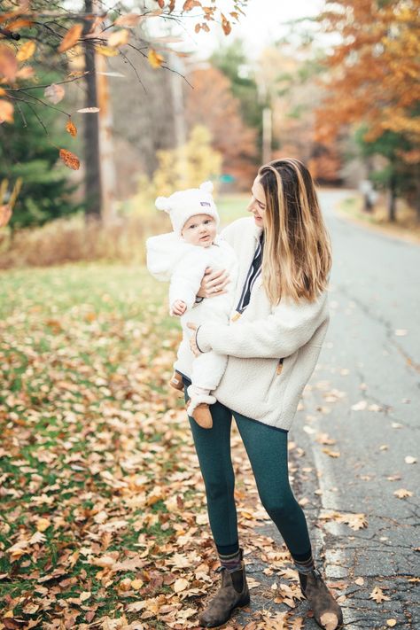 Blundstone And Leggings Outfit, Blundstone With Leggings, Blundstone Outfit Leggings, Blundstones With Leggings, Leggings And Blundstones, Blunderstone Women Outfit, Womens Blundstone Boots Outfit, Blundstone Women Outfit Jeans, Blundstone Outfit Fall