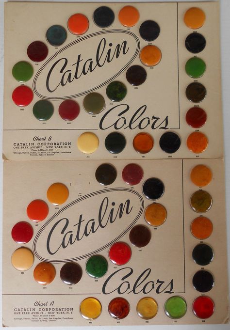 Radio Plastics Explained; Bakelite, Catalin, Plaskon, Beetle, Styrene Bakelite Rings Vintage Jewelry, Bakelite Buttons, Handmade Retro Bakelite Jewelry, Vintage Buttons Antiques, Vintage Bakelite Bangle, Luxury Vintage Bakelite Jewelry, Button Collecting, Plastic Industry, Vintage Bakelite Buttons