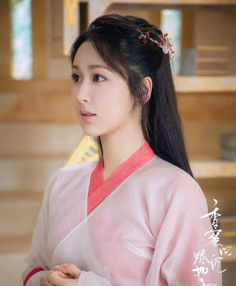 Ashes of Love Photos - MyDramaList Ashes Of Love, Ming Dynasty Hanfu, Ashes Love, Pretty Costume, Chinese Art Girl, Ancient Beauty, Costume Drama, Haircuts Straight Hair, Chinese Actress