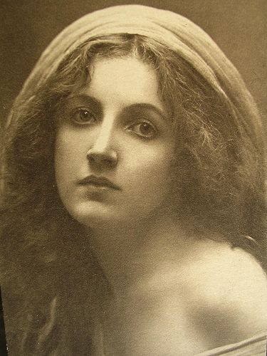 Julia Margaret Cameron, Vintage Foto's, Old Portraits, Old Photography, Victorian Women, Vintage Portraits, Cthulhu, Vintage Pictures, Vintage Women