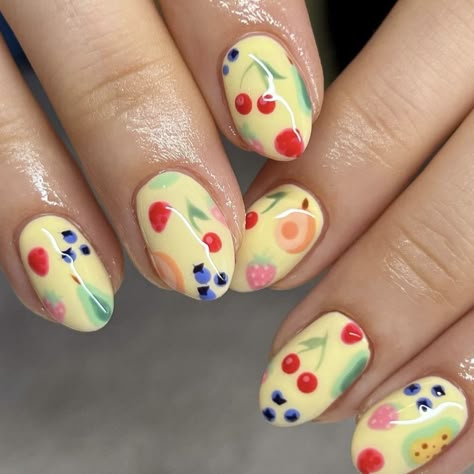 Daisy Acrylic Nails, Winter Nail Art Designs, Fruit Nails, Queen Nails, Summery Nails, Really Cute Nails, Winter Nail Art, Winter Nail, Nail Shop