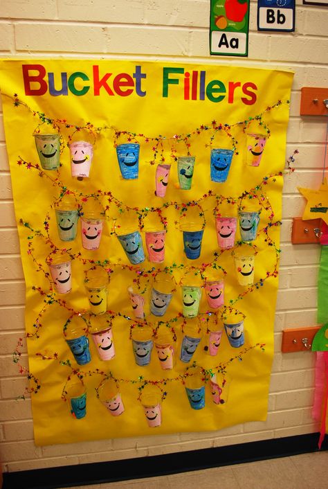 Bosanska Krupa, Bucket Filling Classroom, Be A Bucket Filler, Bucket Filler Activities, Fill A Bucket, Filler Art, Bucket Fillers, Whiteboard Messages, Bulletin Boards Ideas