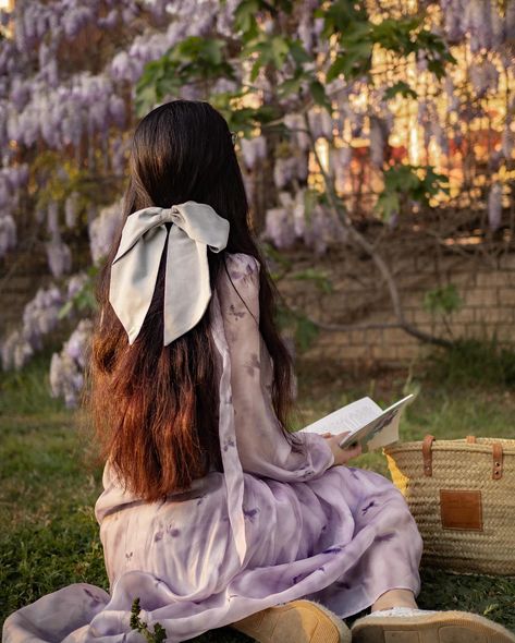 That's how imagine my perfect spring afternoon looks like 💜Posting the rest of this magical photoshoot before the wisteria season is over in the city. I'm going to miss if for sure💜 . . . #lestyleàlafrançaise #wisteria #wisteriaflowers #morsalkım #romanticstyle #zornitsaivova #booklovers #slowliving #cottagegarden #purpledress #vintagestyle #yourvintagesoul Smell Like Spring, Magical Photoshoot, Spring Afternoon, Parisian Vibes, French Girl Style, In Full Bloom, Romantic Style, French Girl, Wisteria