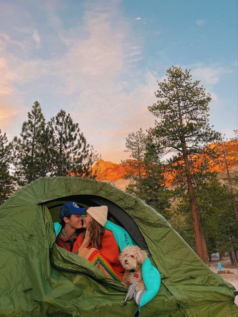 McCall & Jake Gilbert Outdoors Lifestyle, Chasing Life, Granola Girl Aesthetic, Camping Vibes, Camping Aesthetic, Shotting Photo, Granola Girl, Shooting Photo, Camping Life