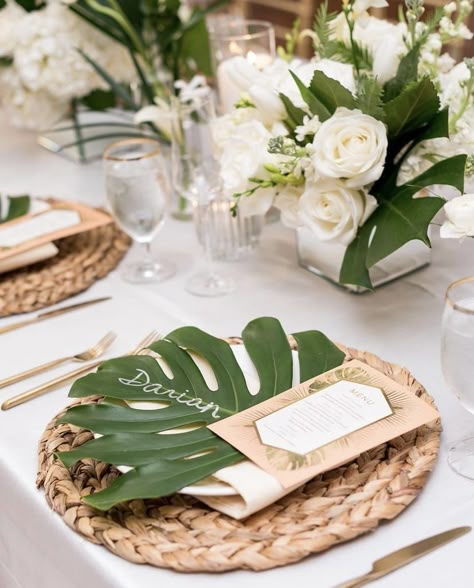 Tropical Backyard Wedding Reception, Tropical Dinner Table Setting, Monstera Table Setting, Wedding Table Decorations Tropical, Unique Wedding Shower Favors, Tropical Place Cards, Tropical Dinner Party Table Decor, Monstera Wedding Centerpieces, Boho Hawaiian Wedding