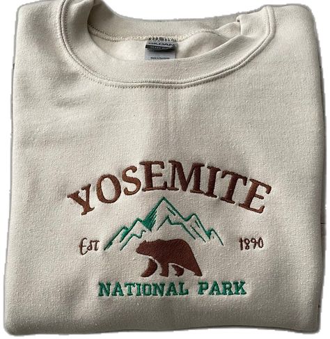 Nevada National Parks, Vintage Yosemite, Yosemite California, California National Parks, Embroidered Crewneck, Sweatshirt Vintage, Custom Sweatshirts, Embroidered Sweatshirt, Yosemite National