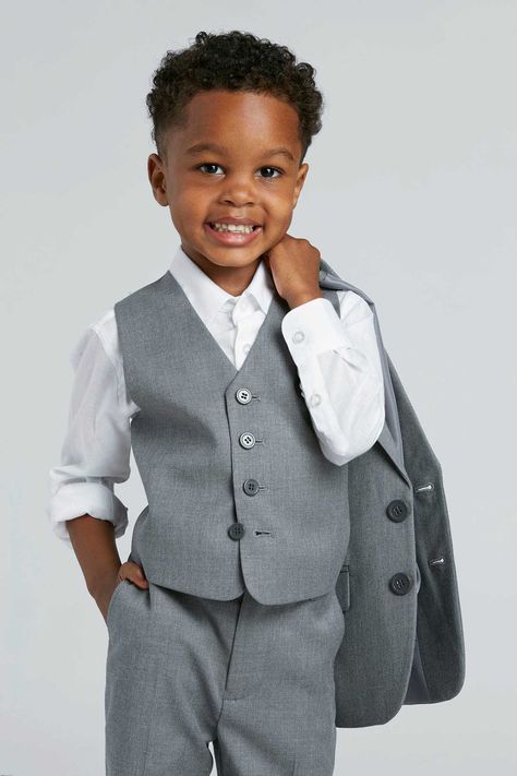 Fulfilled by our friends at SuitShopMade from the same breathable fabric as our textured grey adult suiting, this kids grey suit is ideal for your ring bearer or junior groomsmen in any climate or season. This four-piece kids grey suit set can be worn all together or styled as you wish! Select from the toddler and youth suit sizes 2T to 10. Ring Bearer Suit, Junior Groomsmen, Groomsmen Grey, Tuxedo Women, Dog Suit, Ring Bearer Outfit, Grey Suit, Groomsmen Suits, Rayon Shirt