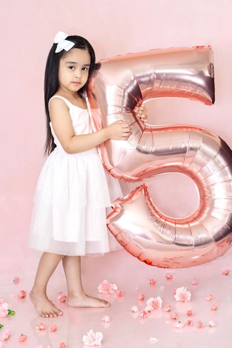 Five Year Old Birthday Photoshoot, 3yrs Old Photoshoot, Five Year Old Photo Shoot, 5 Year Photoshoot Ideas, 5 Birthday Photoshoot, Kid Birthday Photoshoot Ideas, Fifth Birthday Photo Shoot, 5 Year Photoshoot, Fourth Birthday Photoshoot