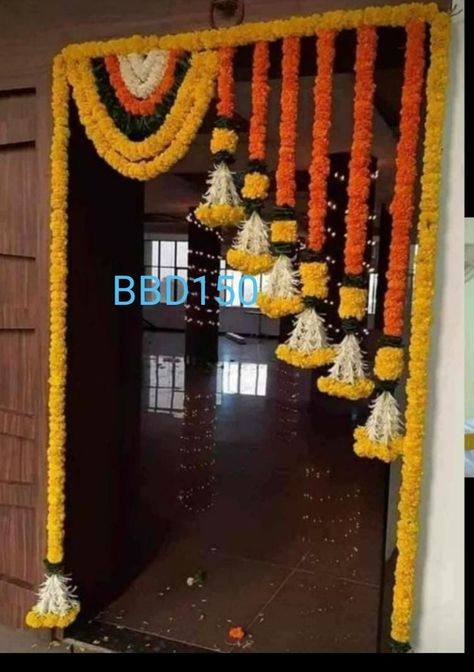 Goddhana Decoration, Home Decor Ideas With Flowers, Flower Decoration For Door Entrance, Puja Backdrop Decoration At Home, Flower Decorations For Diwali, Gruh Pravesh Decoration, Kankupagla Decoration At Home, Upanayanam Decoration Ideas, Gruhapravesham Decoration Ideas