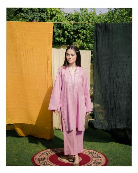 Meerub Ali Dresses, Merub Ali Dresses, Meerub Ali, Merub Ali, Pakistani Hair, Style Outfits Summer, Summer Vibes Aesthetic, Aesthetic Summer Outfits, Ali Dress