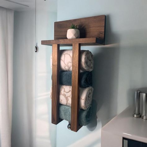 Wood Towel Holder Bathroom, Space Saving Ideas For Bathroom, No Linen Closet Solutions Bathroom, Bathroom Wall Shelf Ideas, Shower Towel Rack Ideas, Shelves Small Bathroom, Bathroom Hand Towels Display, Towel Rack Bathroom Hanging Ideas, Diy Towel Rack Bathroom